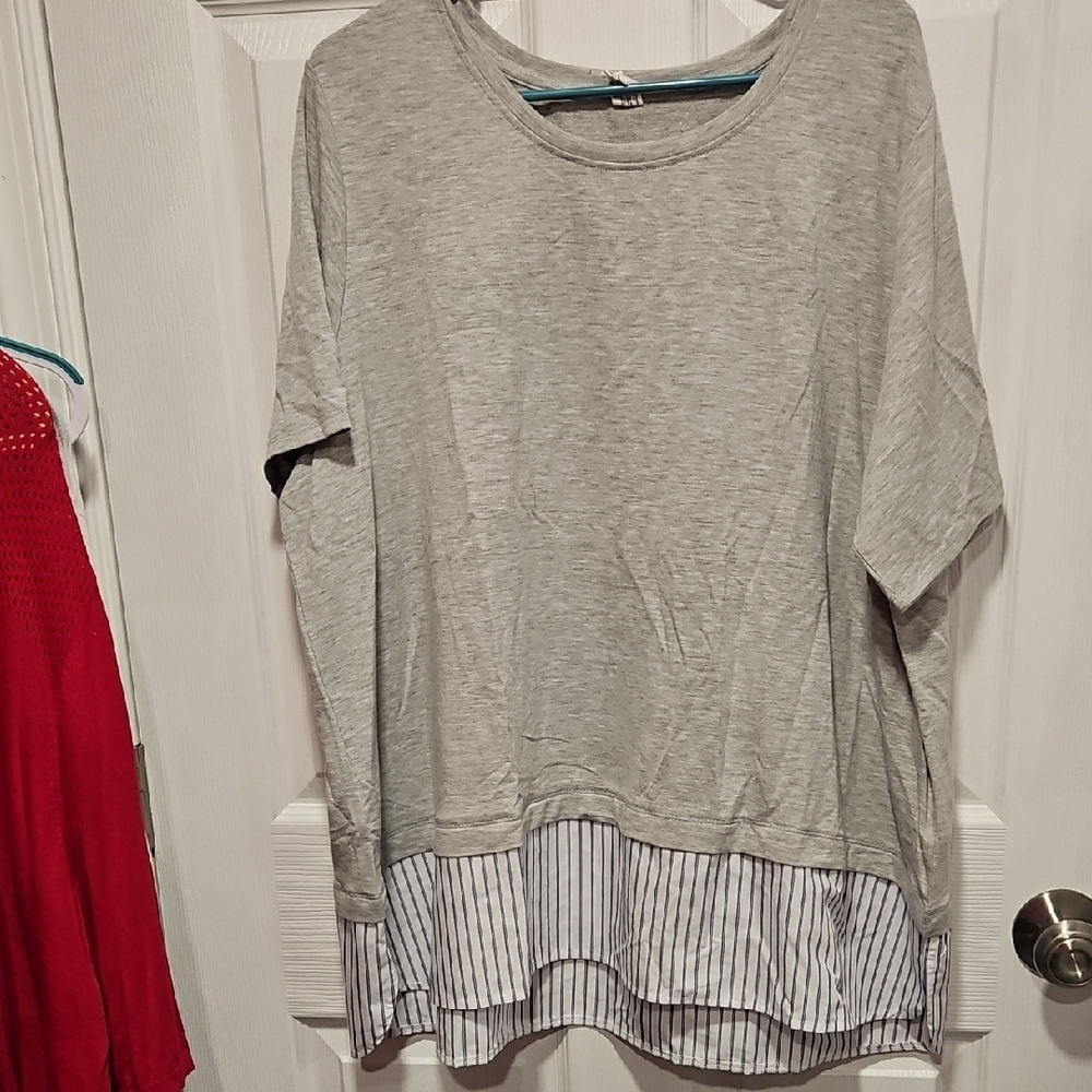 HUE Gray Short Sleeve Top with Striped Hem